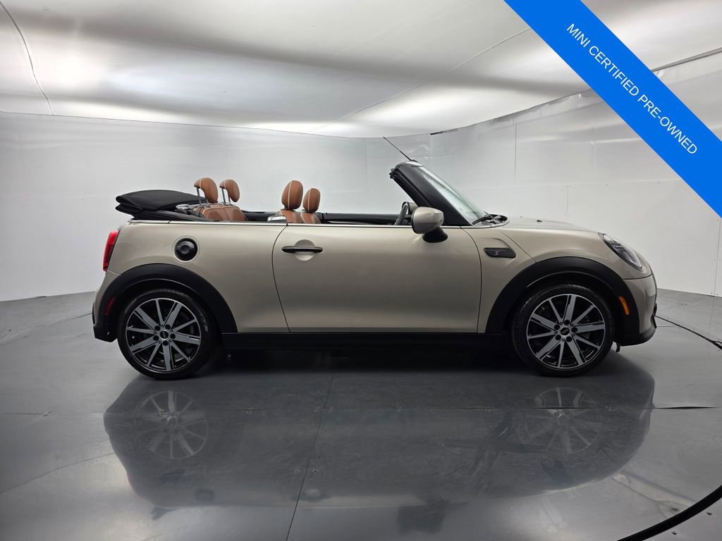 Used 2024 MINI Cooper S w/ Signature Upholstery Package FWD image 3