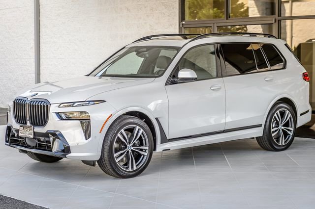 Used 2024 BMW X7 xDrive40i w/ Executive Package AWD/4WD image 6