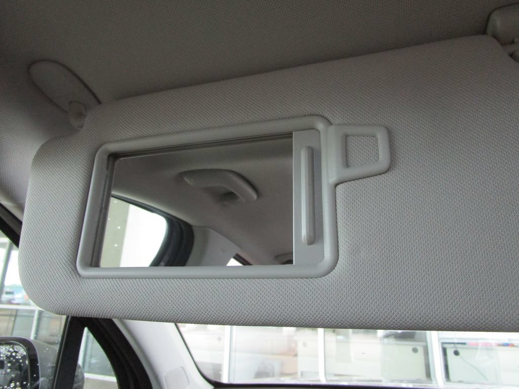 Used 2025 Kia Sorento S w/ Panoramic Sunroof Package FWD image 44
