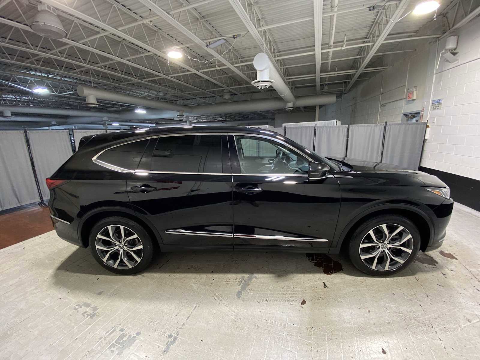 Certified 2023 Acura MDX SH-AWD w/ Technology Package image 27