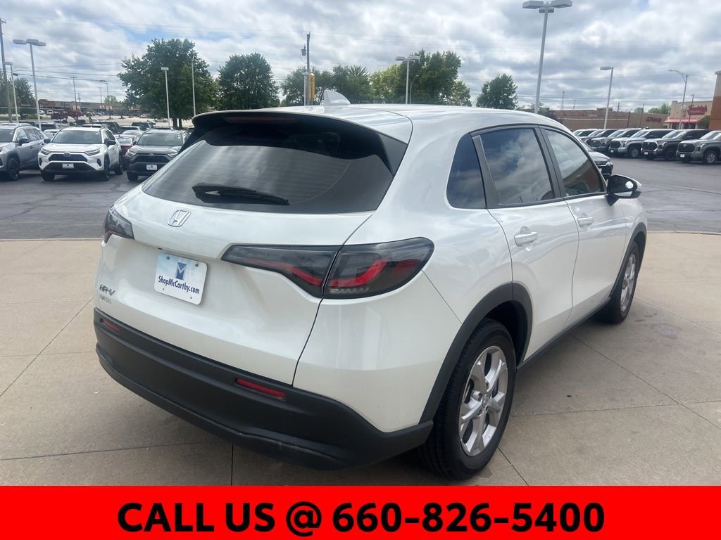 Used 2024 Honda HR-V LX image 9