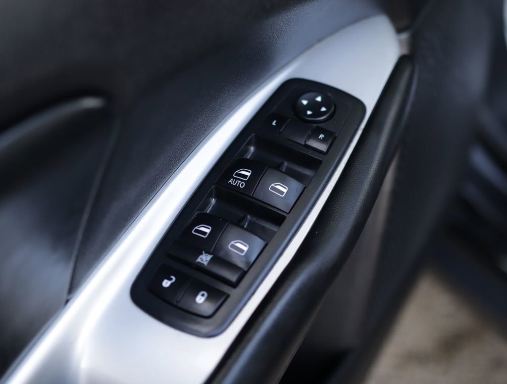 Used 2017 Dodge Journey SE FWD image 21