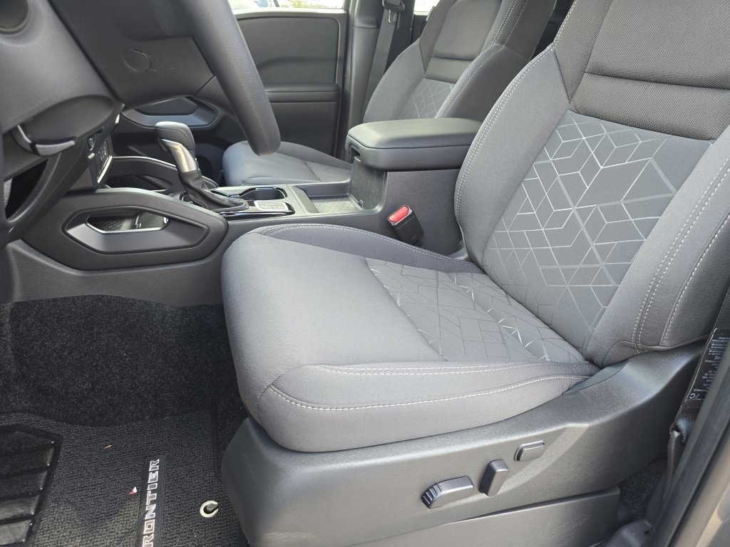 New 2026 Nissan Frontier SV w/ Tow Package image 13