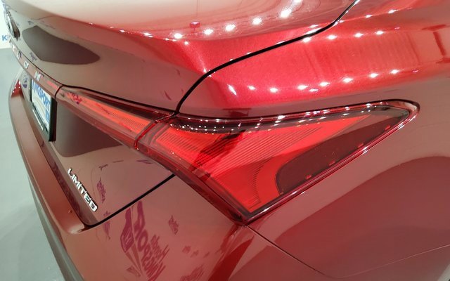 Used 2020 Toyota Avalon Limited w/ Advanced Safety Package image 9