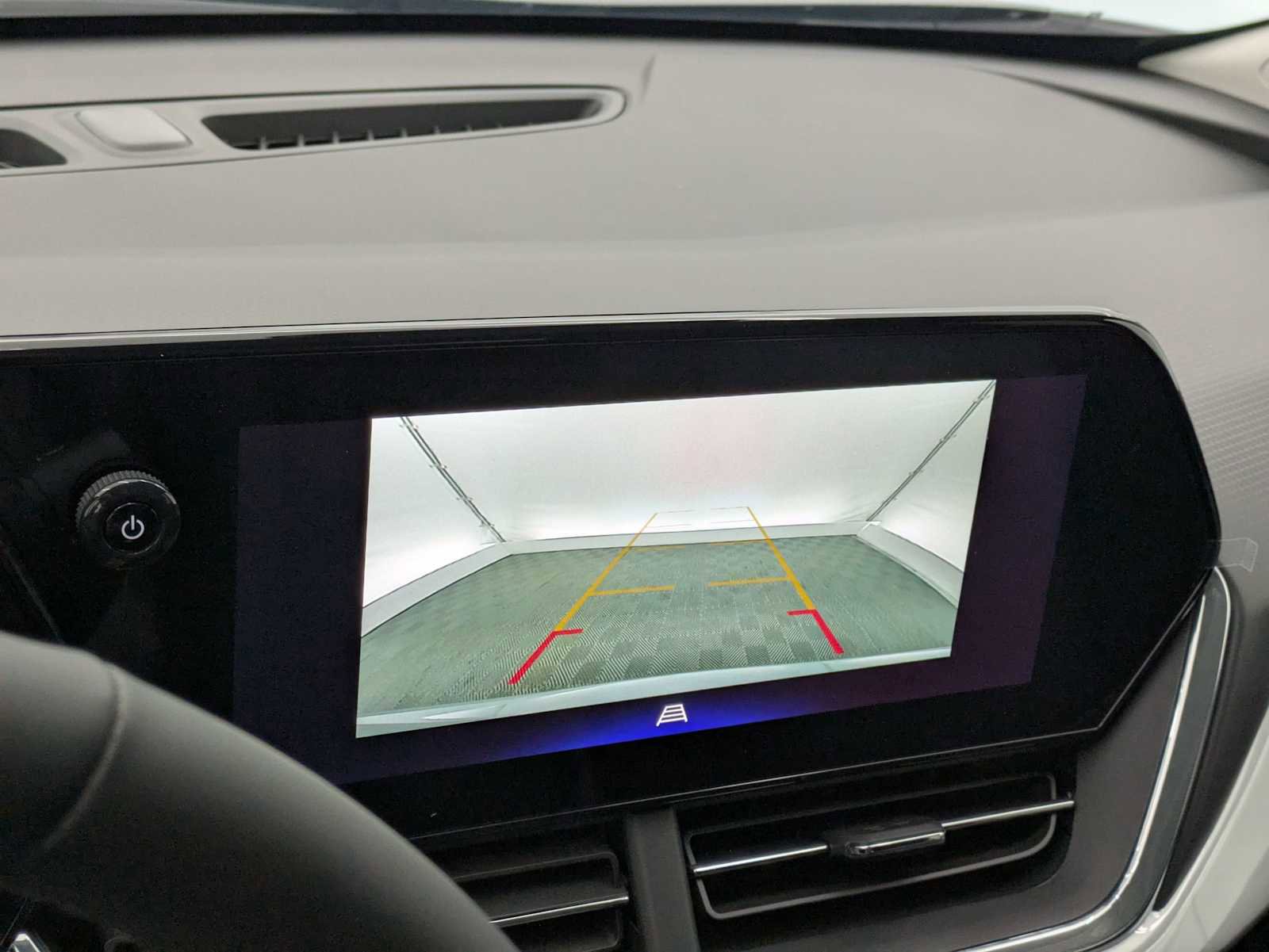 New 2026 Chevrolet Trax LT w/ Driver Confidence Package FWD image 28