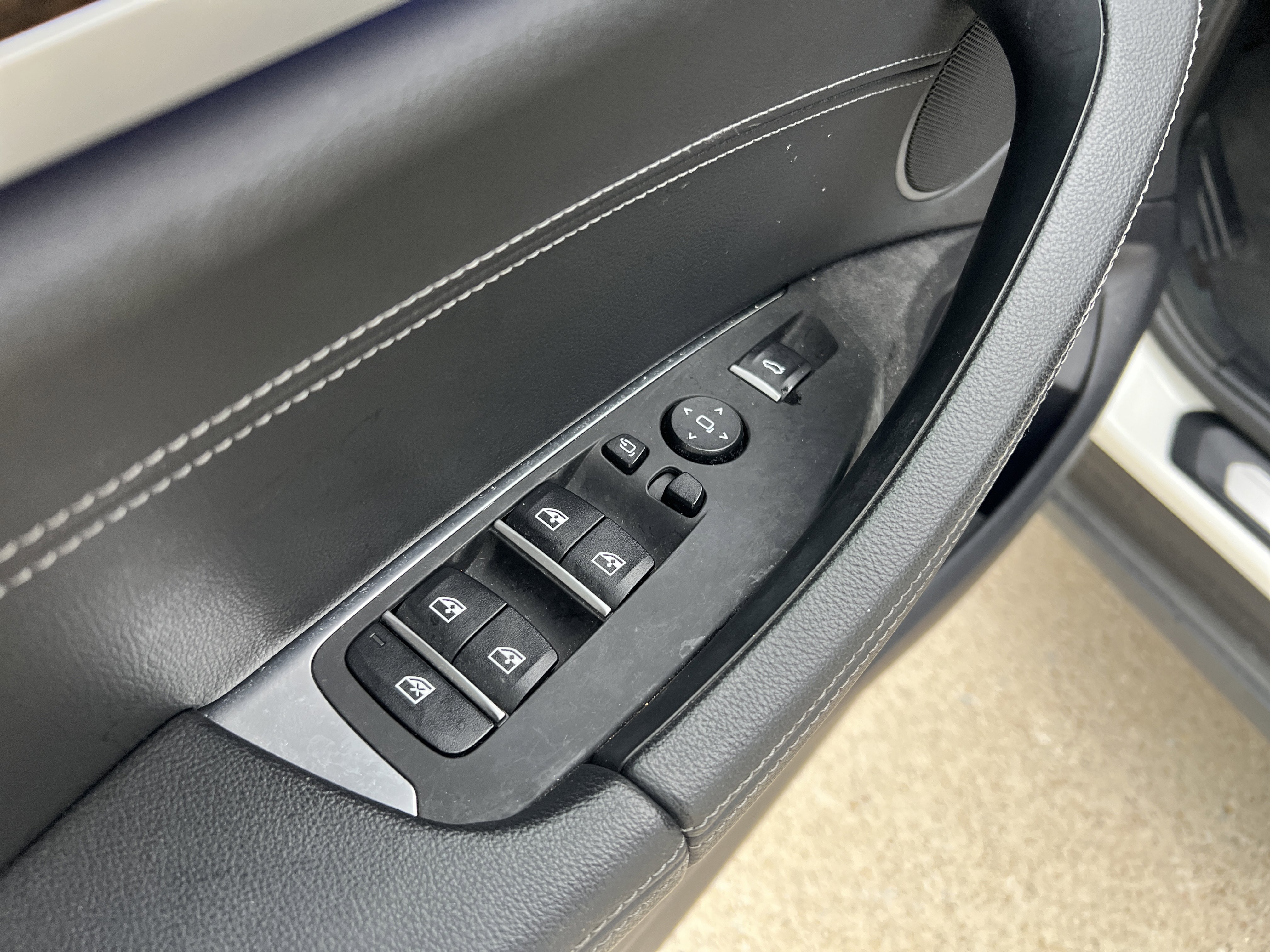 Used 2019 BMW X3 xDrive30i w/ Driving Assistance Package image 14