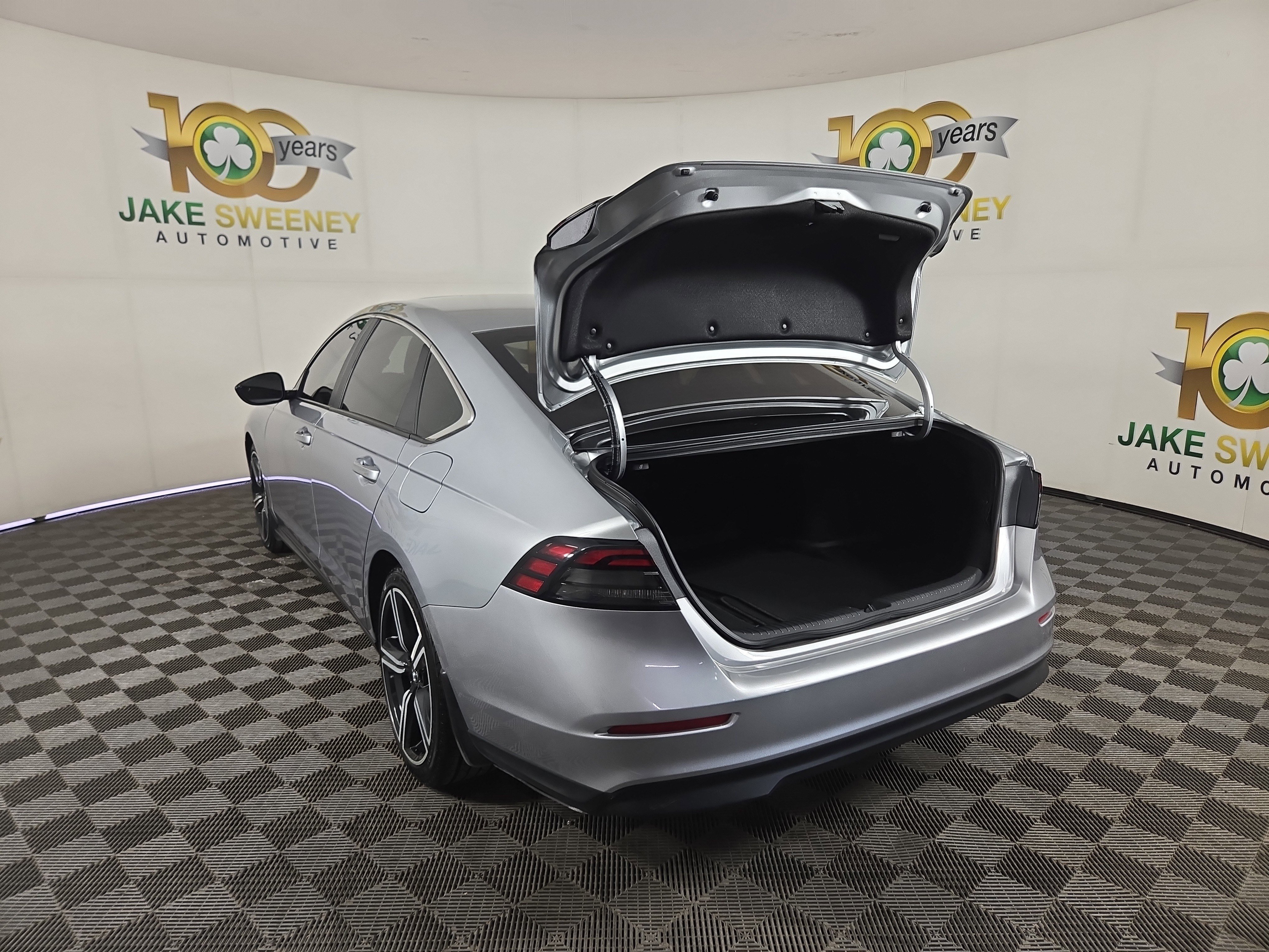 Used 2024 Honda Accord Sport image 32