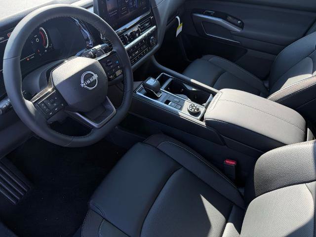 New 2026 Nissan Pathfinder SL image 16