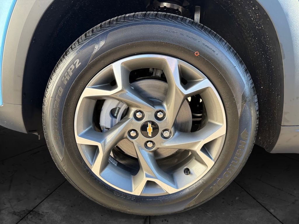 New 2026 Chevrolet Trax LT w/ Sunroof Package image 14