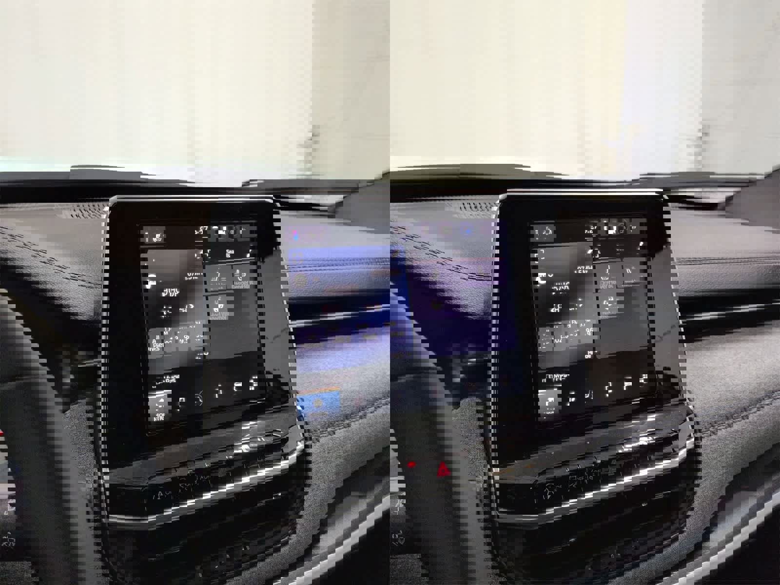 Used 2025 Jeep Compass Latitude image 28