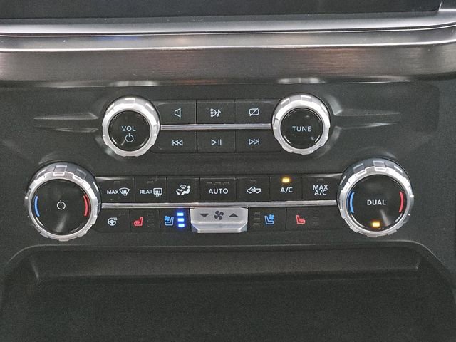 Used 2024 Ford F250 Lariat w/ FX4 Off-Road Package image 16