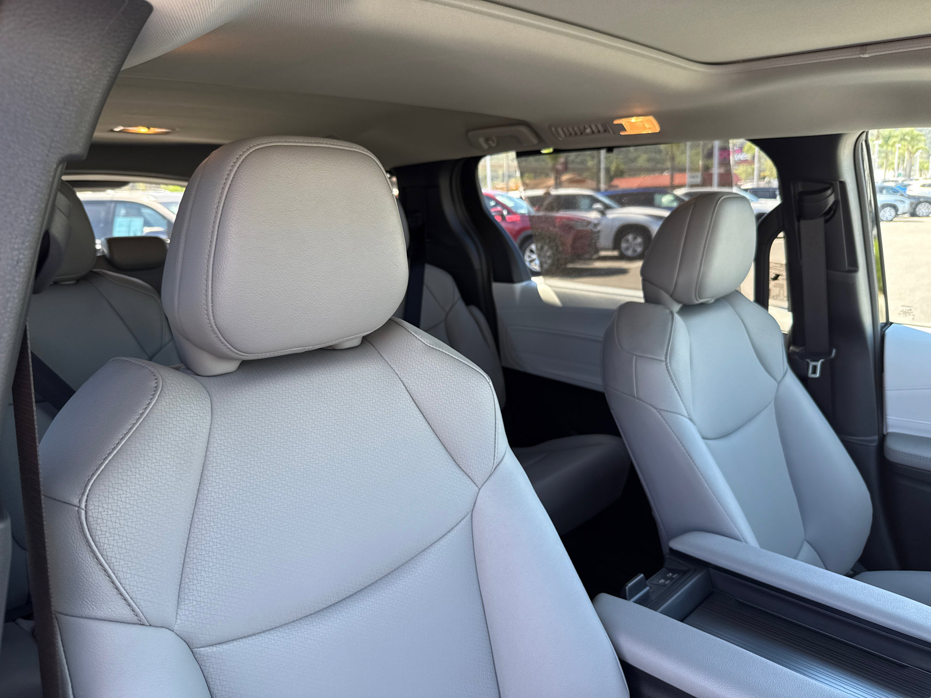 Certified 2026 Toyota Sienna XLE image 15