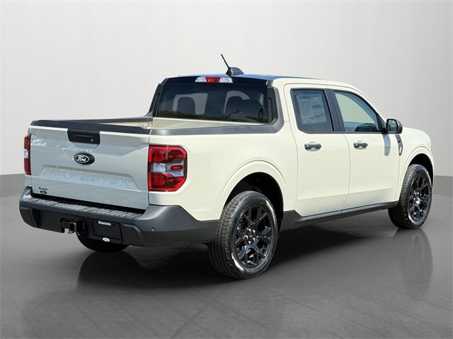 New 2025 Ford Maverick XLT w/ Black Appearance Package image 4