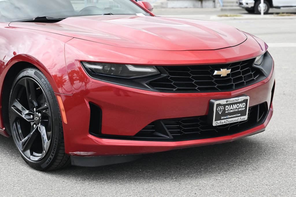 Used 2021 Chevrolet Camaro LT RWD image 9