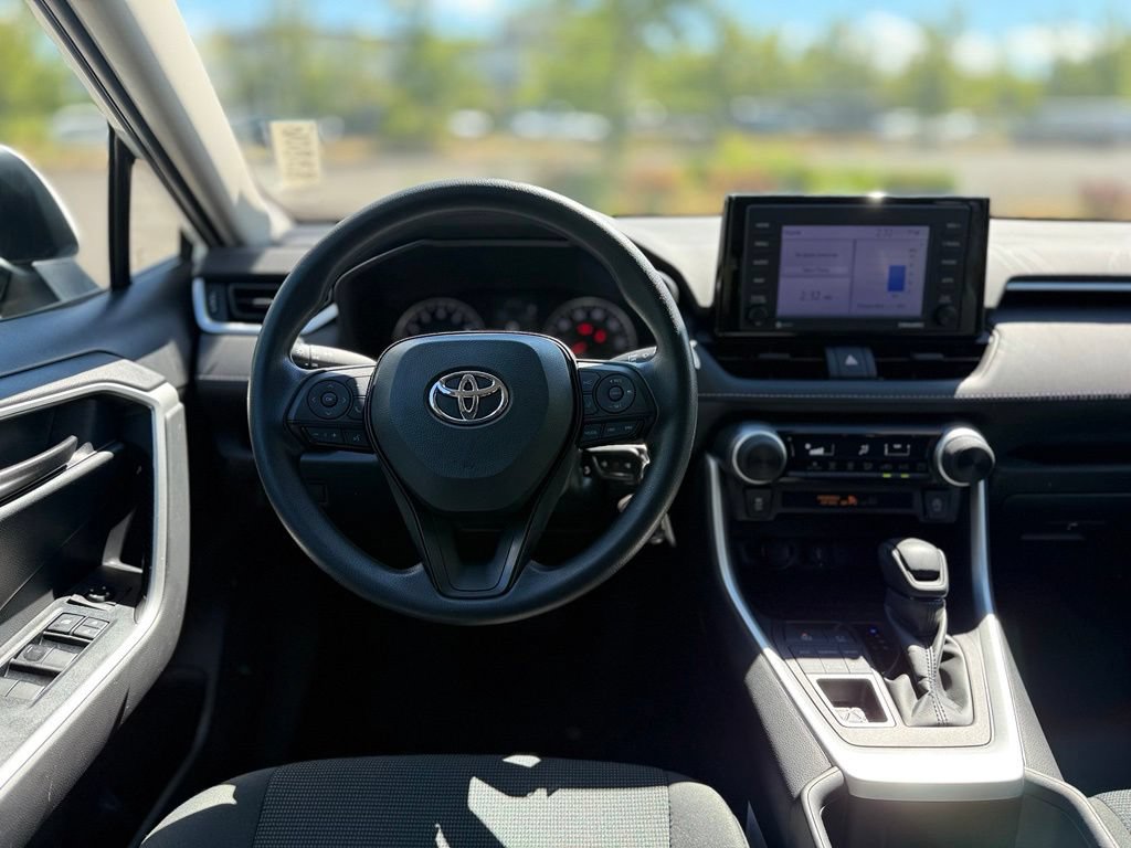 Certified 2022 Toyota RAV4 LE AWD/4WD image 23