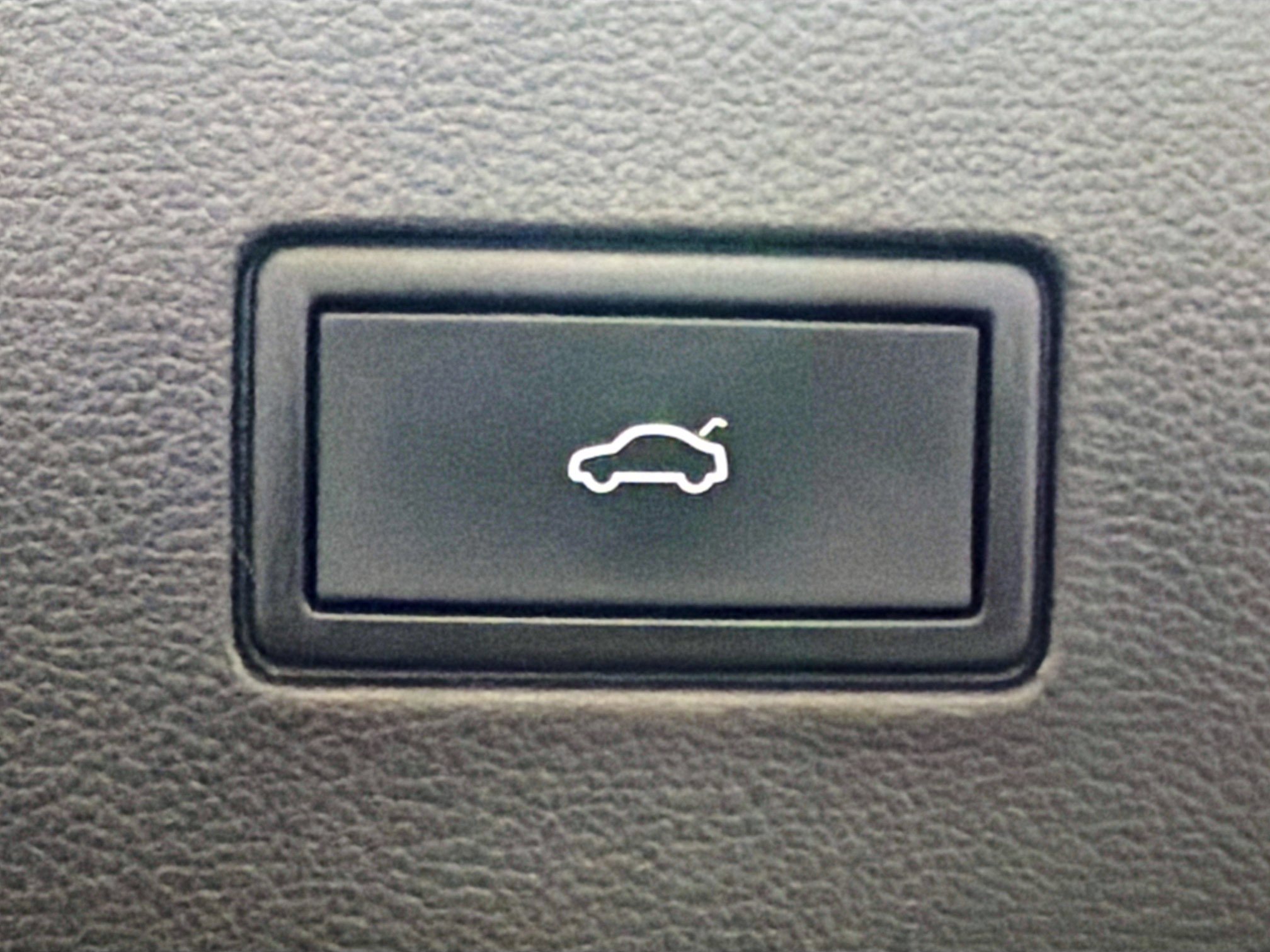 Used 2021 Volkswagen Atlas SE image 31