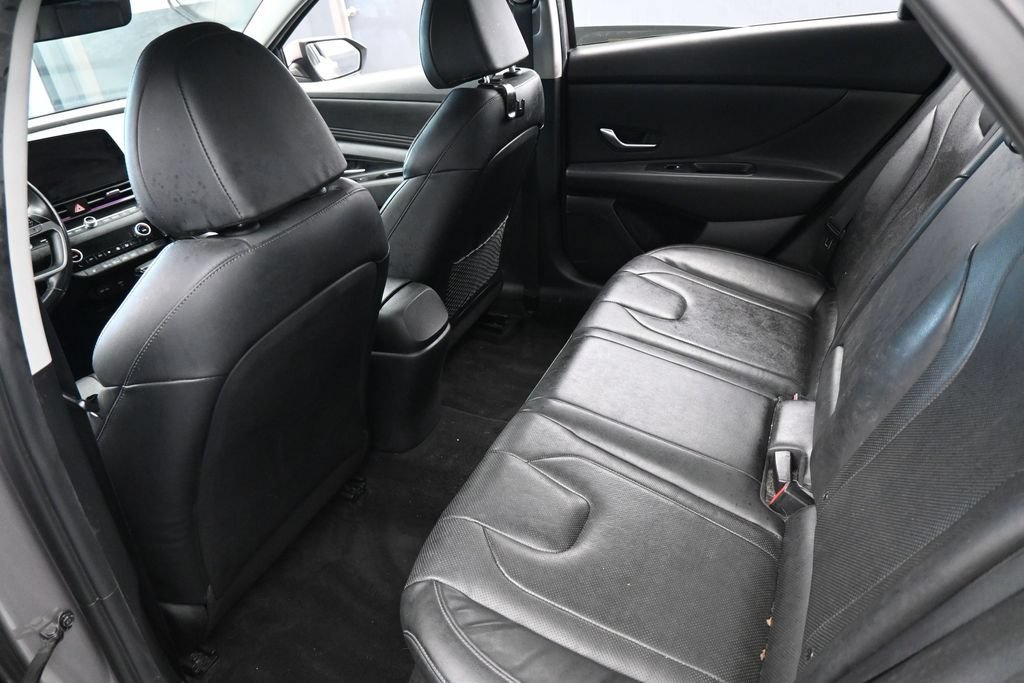 Used 2022 Hyundai Elantra Limited FWD image 35