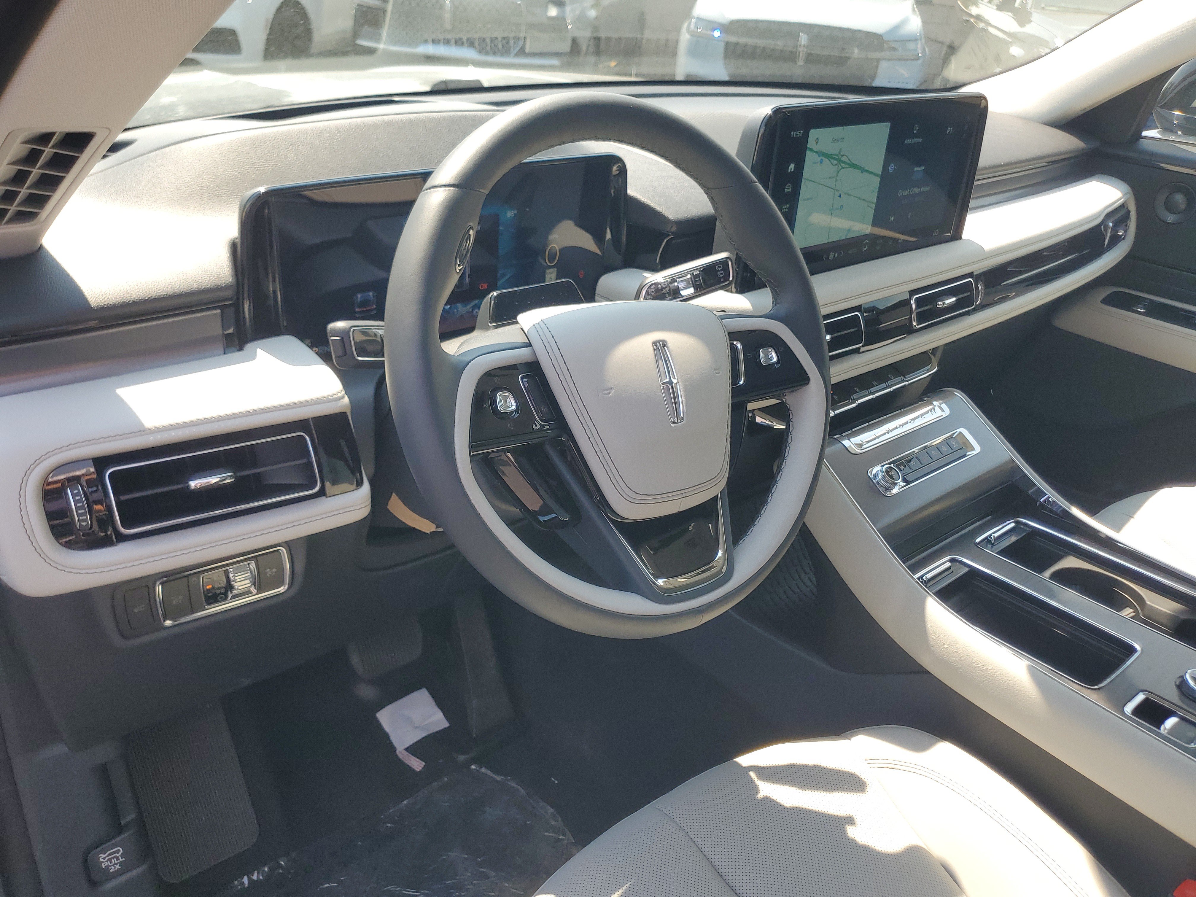 New 2026 Lincoln Aviator AWD image 12
