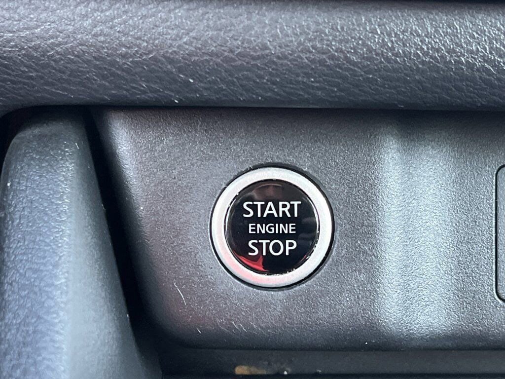 Certified 2022 Nissan Rogue S image 9