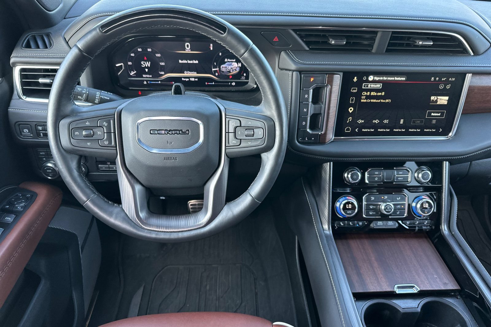 Used 2024 GMC Yukon XL Denali Ultimate AWD/4WD image 16