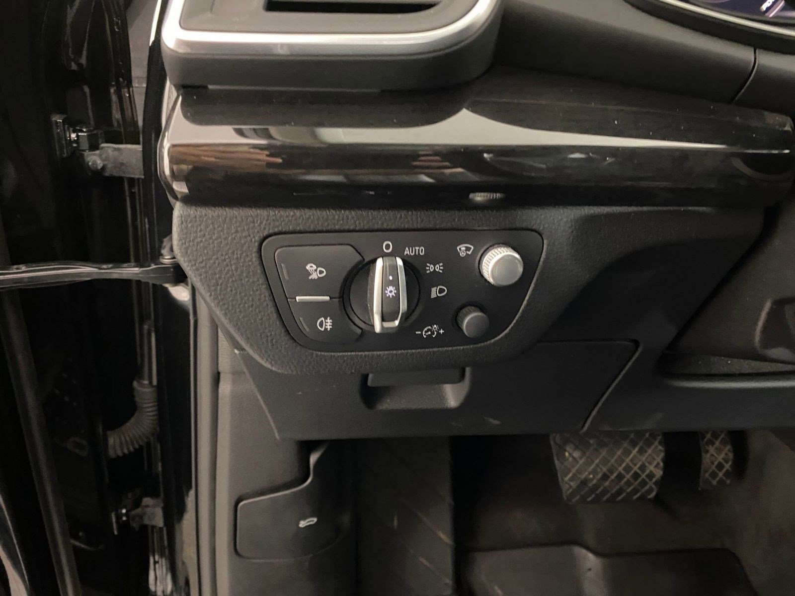 Used 2020 Audi Q5 e Prestige image 19