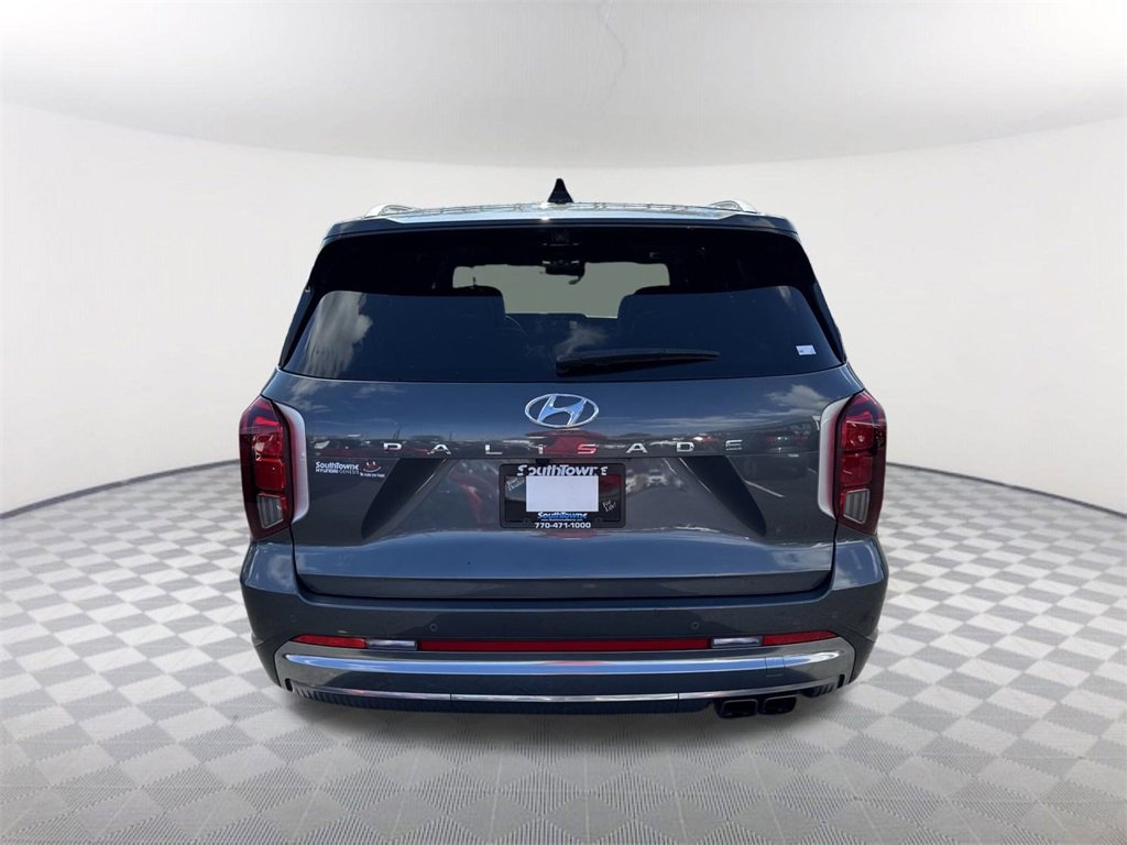 Used 2023 Hyundai Palisade Calligraphy image 6