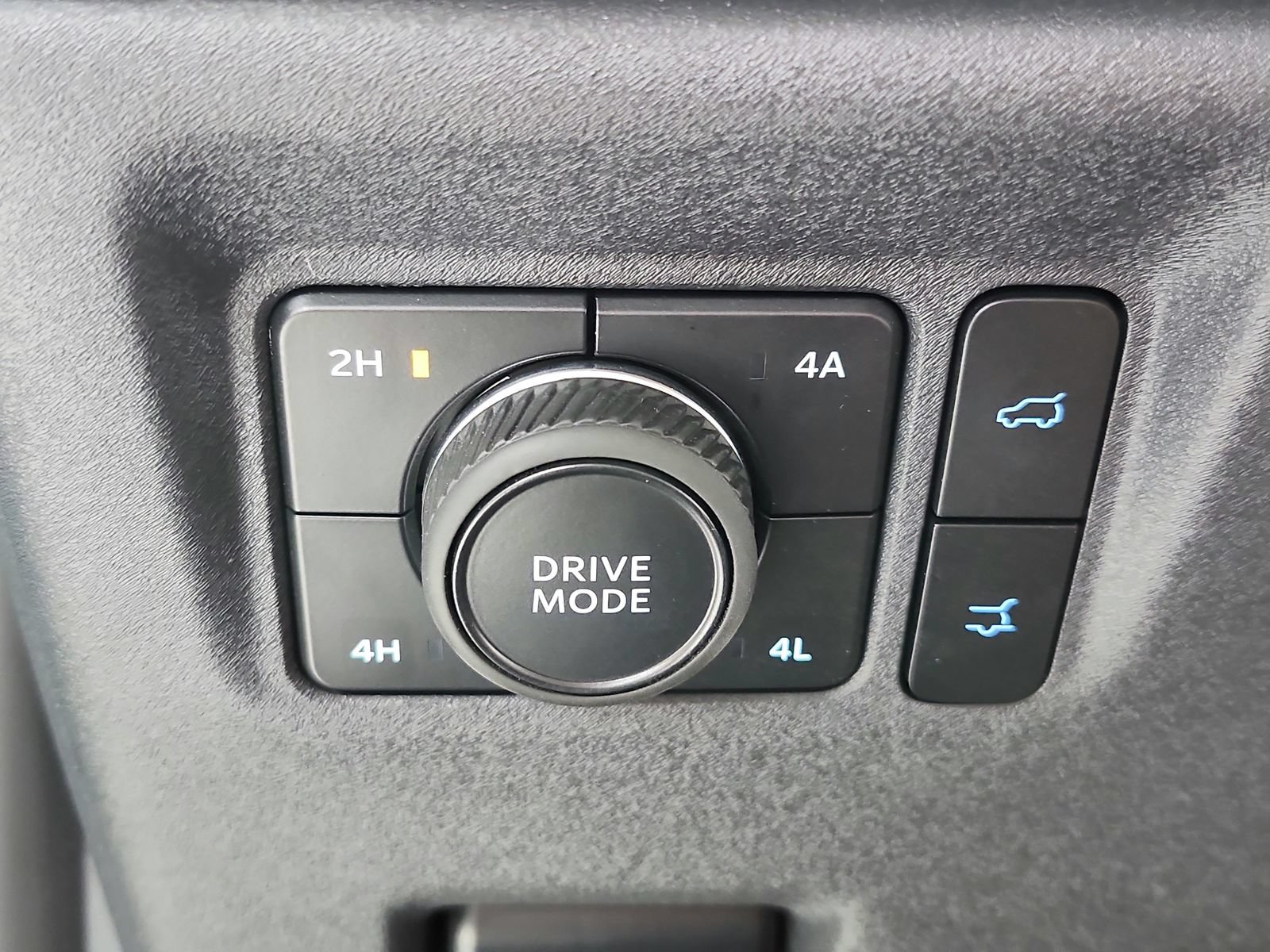 Used 2025 Ford Expedition Active AWD/4WD image 30
