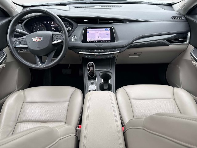 Used 2021 Cadillac XT4 Premium Luxury AWD/4WD image 15