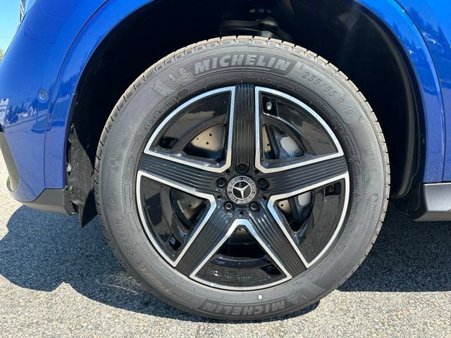 New 2026 Mercedes-Benz GLC 300 4MATIC image 9