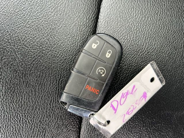 Used 2024 Jeep Compass Limited w/ High Altitude Package image 25