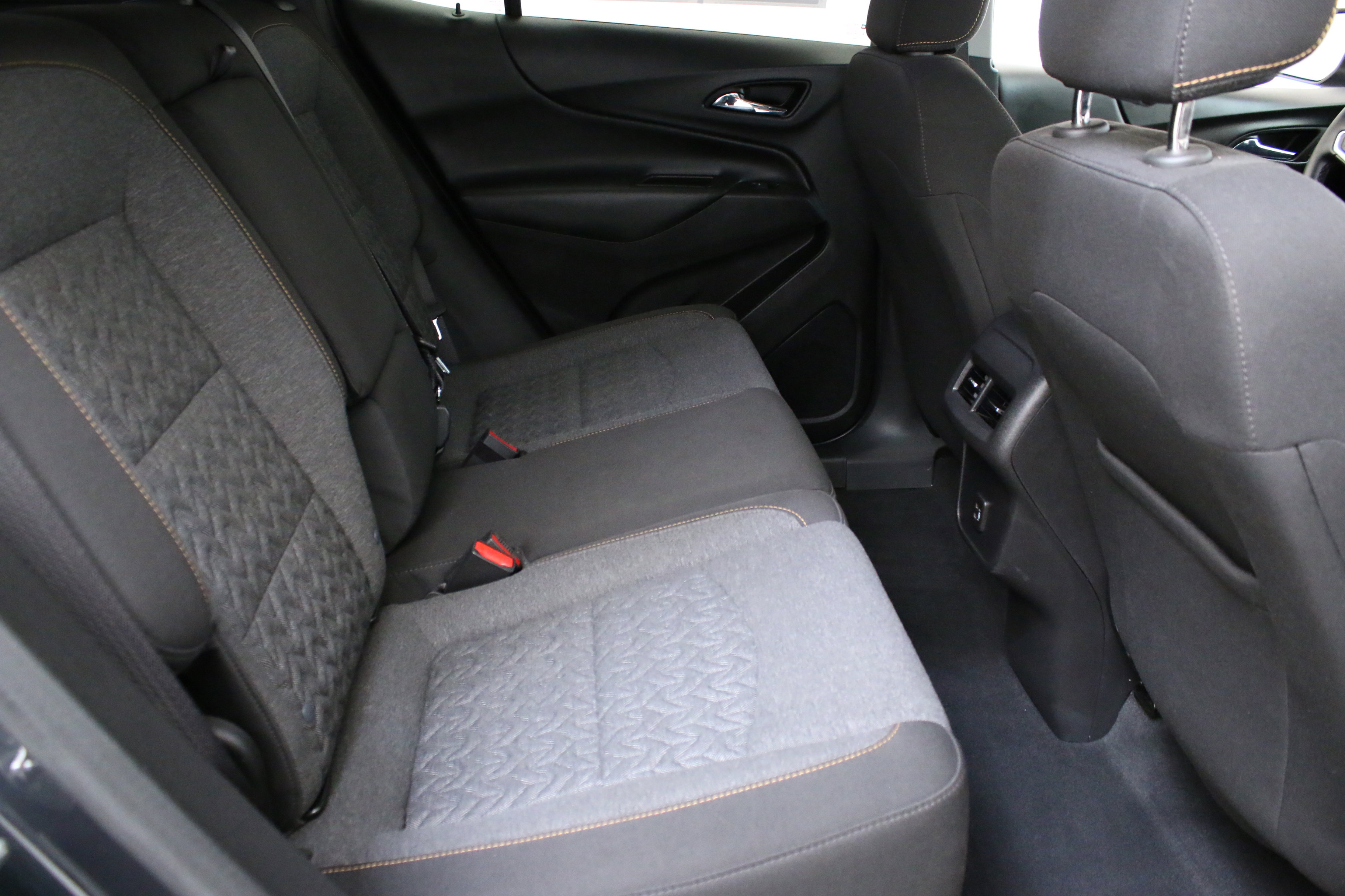 Used 2023 Chevrolet Equinox LT image 29