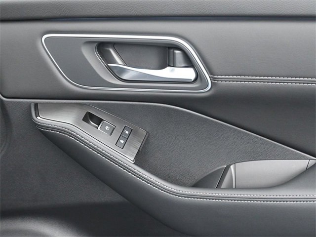 New 2026 Nissan Rogue Platinum image 34