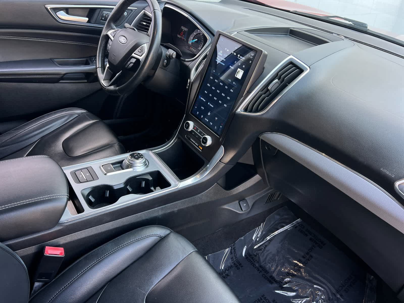 Used 2021 Ford Edge Titanium FWD image 17