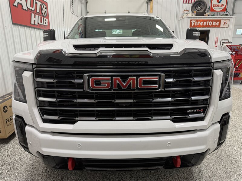 Used 2026 GMC Sierra 2500 AT4 AWD/4WD image 25