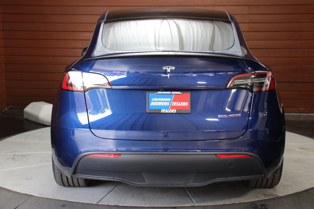 Used 2023 Tesla Model Y Performance AWD/4WD image 32