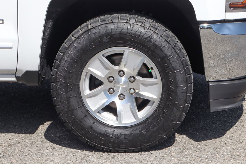 Used 2017 Chevrolet Silverado 1500 LT w/ All Star Edition AWD/4WD image 50