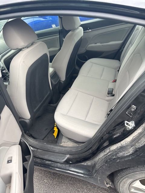 Used 2017 Hyundai Elantra SE image 9