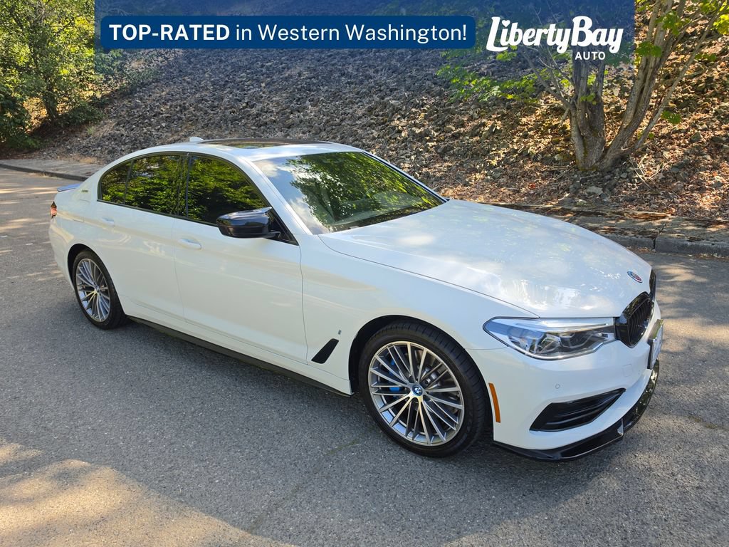 Used 2019 BMW 530e xDrive w/ Convenience Package AWD/4WD image 3