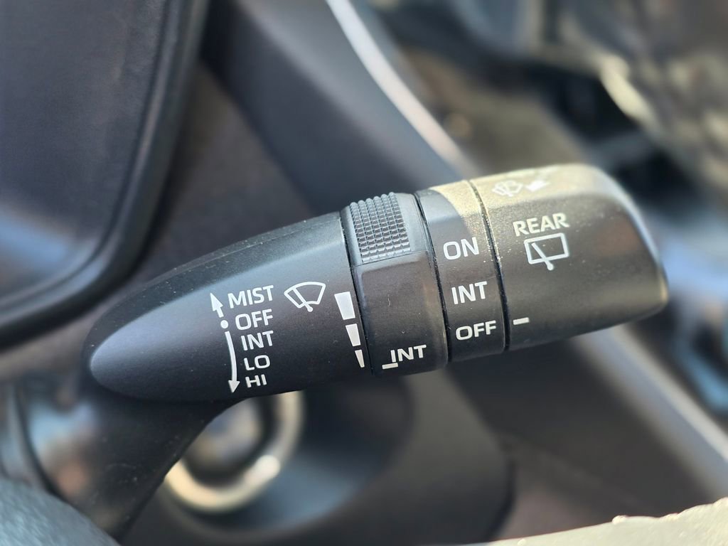 Used 2022 Toyota Corolla Cross LE FWD image 35