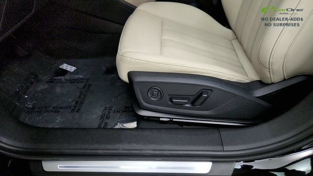 Used 2025 Audi A6 e-tron Premium Plus w/ Premium Plus RWD image 50