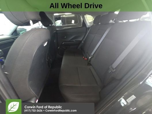 Used 2025 Hyundai Kona SEL image 3