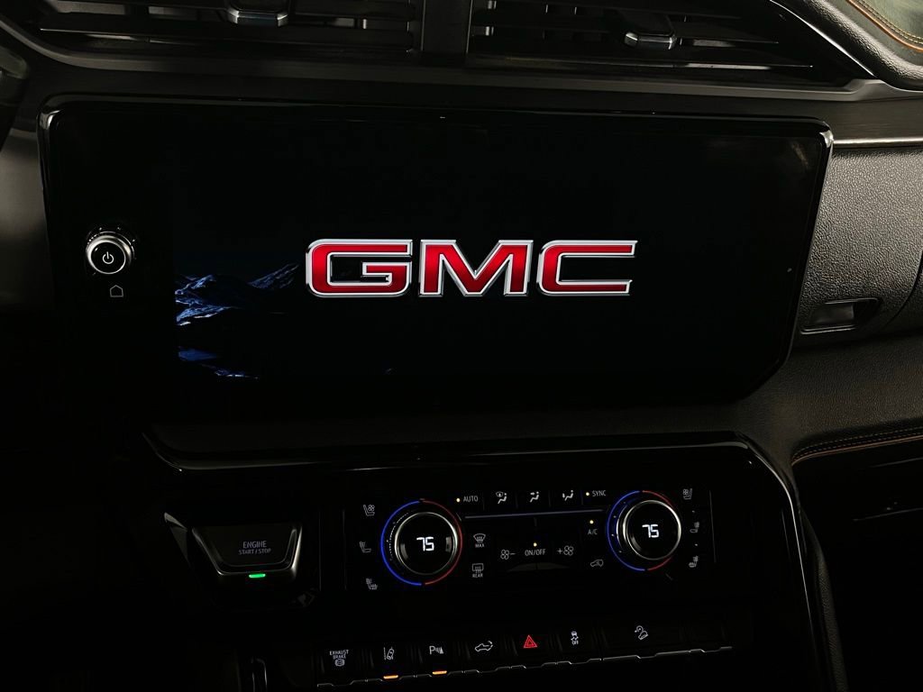 Used 2025 GMC Sierra 3500 AT4 w/ AT4 Premium Plus Package image 19
