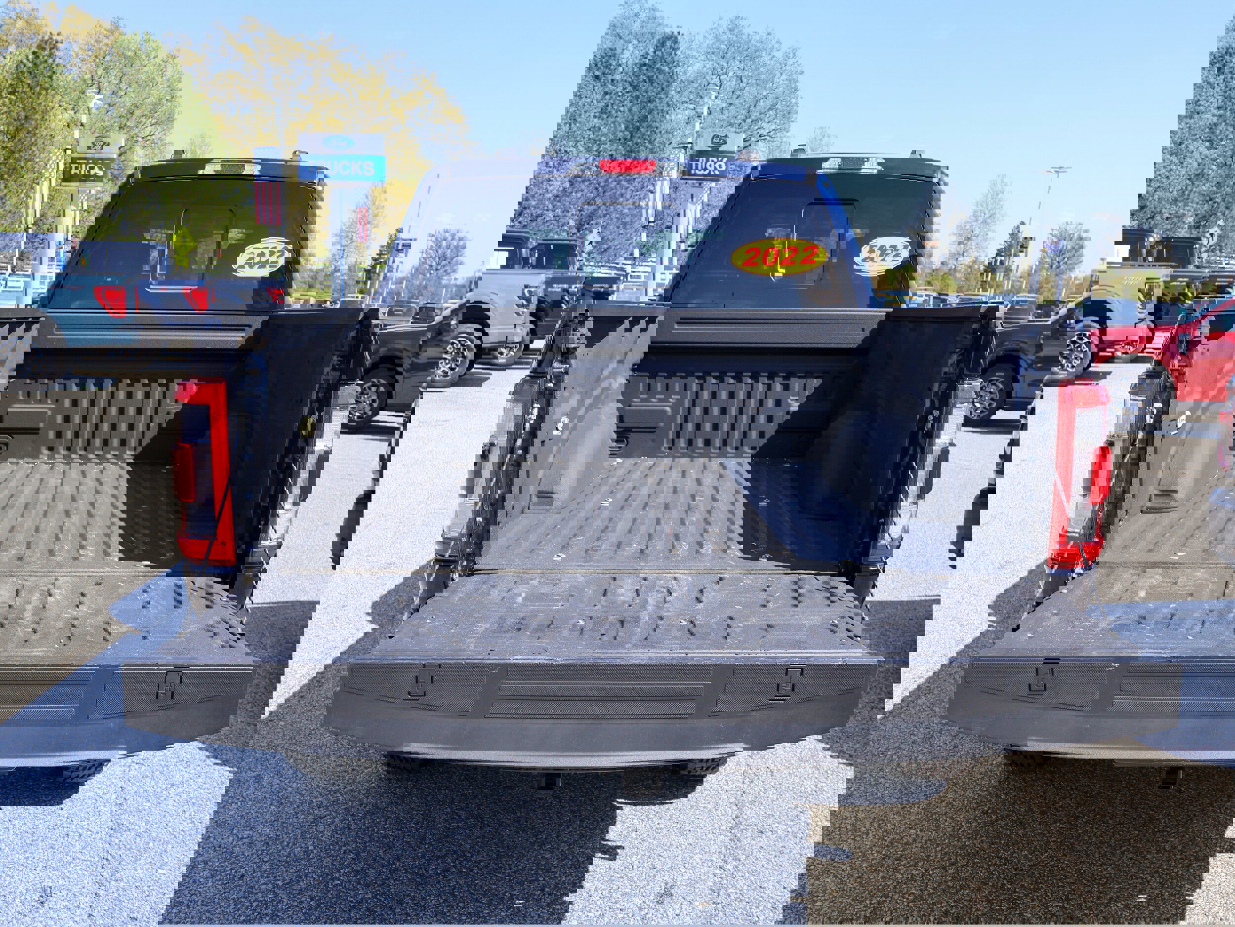 Used 2022 Ford F150 Lariat image 8