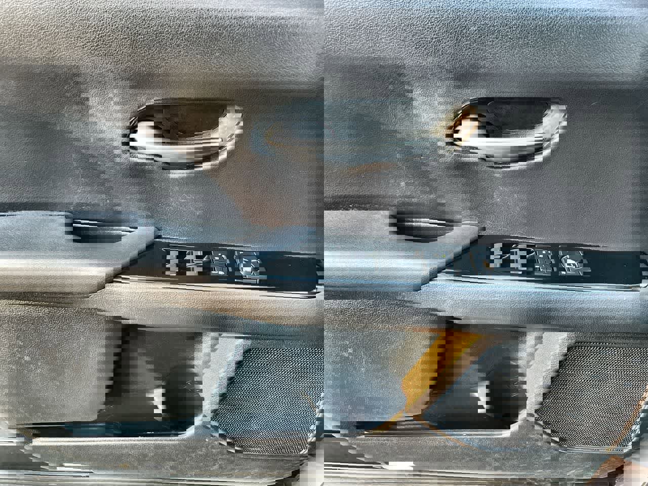 Used 2020 Lexus UX 250h w/ Premium Package image 33