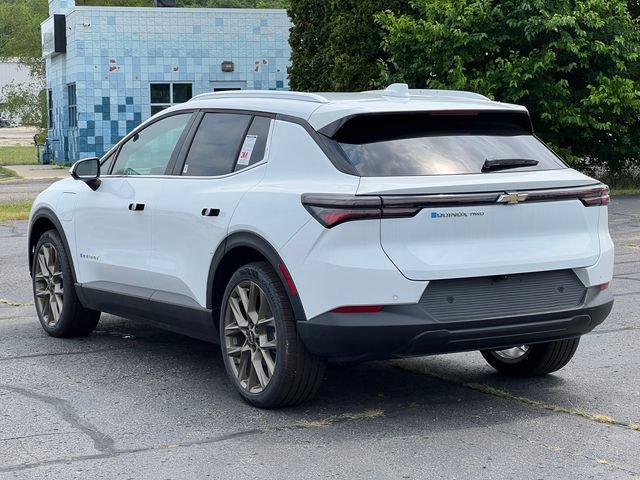 New 2026 Chevrolet Equinox EV LT AWD/4WD image 7