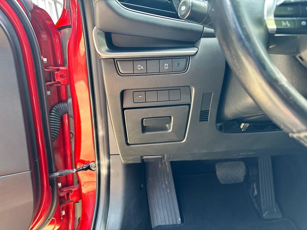 Certified 2025 MAZDA MAZDA3 s FWD image 10