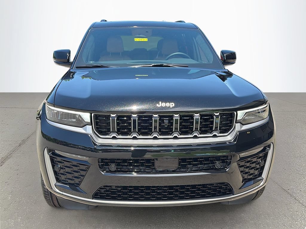 New 2026 Jeep Grand Cherokee Summit AWD/4WD image 9