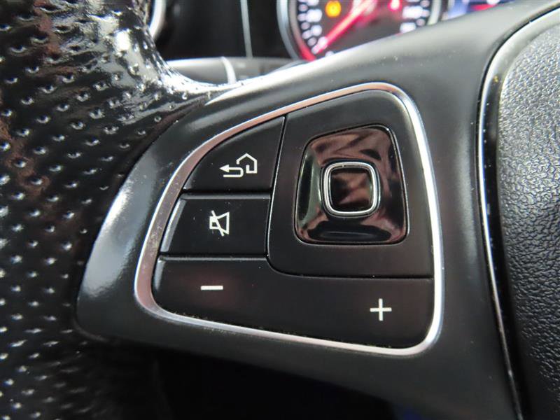 Used 2018 Mercedes-Benz E 300 image 24