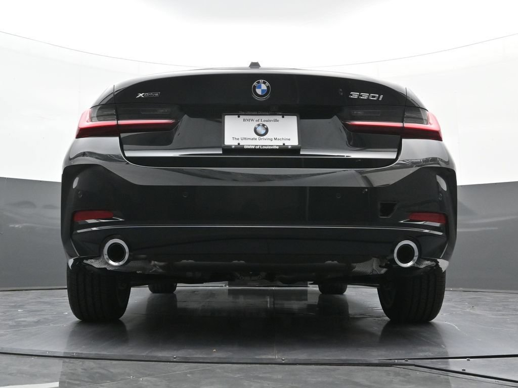 New 2026 BMW 330i xDrive Sedan w/ Premium Package AWD/4WD image 27