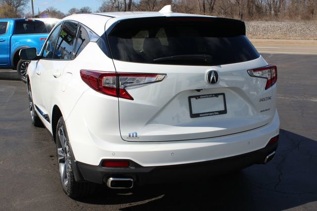 Used 2023 Acura RDX AWD w/ Advance Package image 7